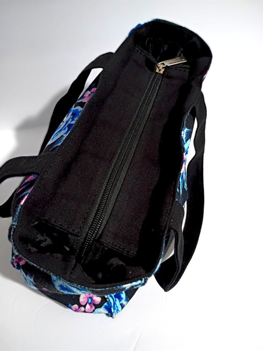 Robin Ruth Tote Purse Berlin - Picture 6 of 16